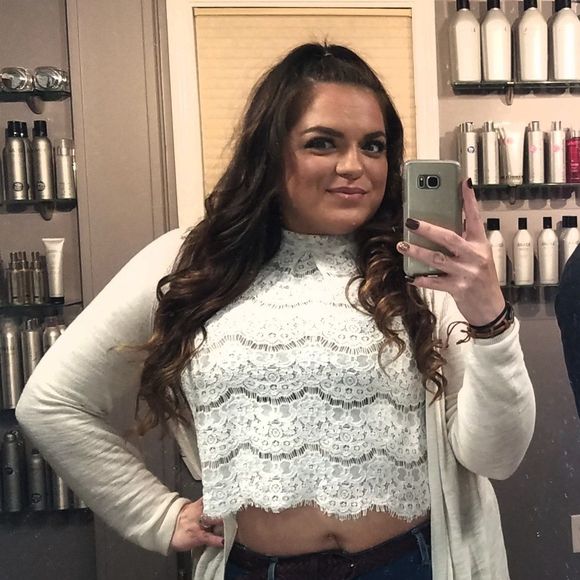 Meet your Posher, Kristen - Picture 1 of 1